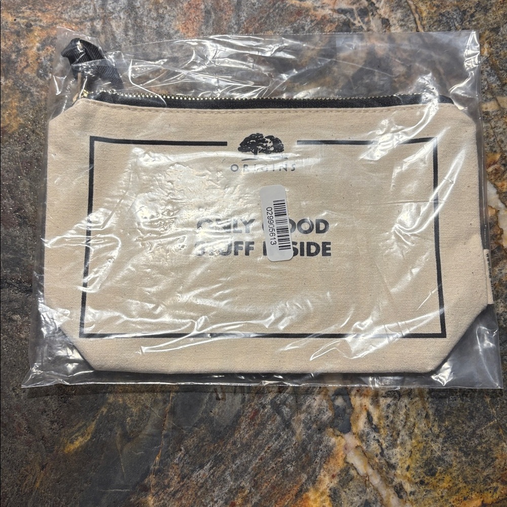 New!! Beige Canvas Zipper Pouch
